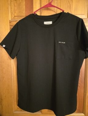 Hypothesis Womens Black Pocket Tee Scrub Top